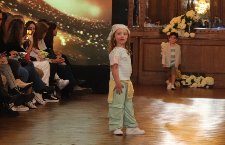 Ámbar Cisneros: la pequeña modelo de Argentina Fashion Week