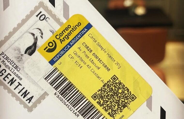 Cartas a mano y café de especialidad: así es Posdata, el café postal de Buenos Aires