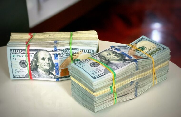 Dólar ahorro: la trampa del refugio que no refugia