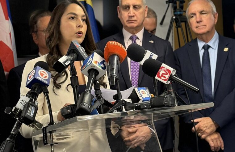 Escándalo en Miami: comisionada Natalie Milian Orbis arremete contra congresistas por reunión con Díaz-Canel