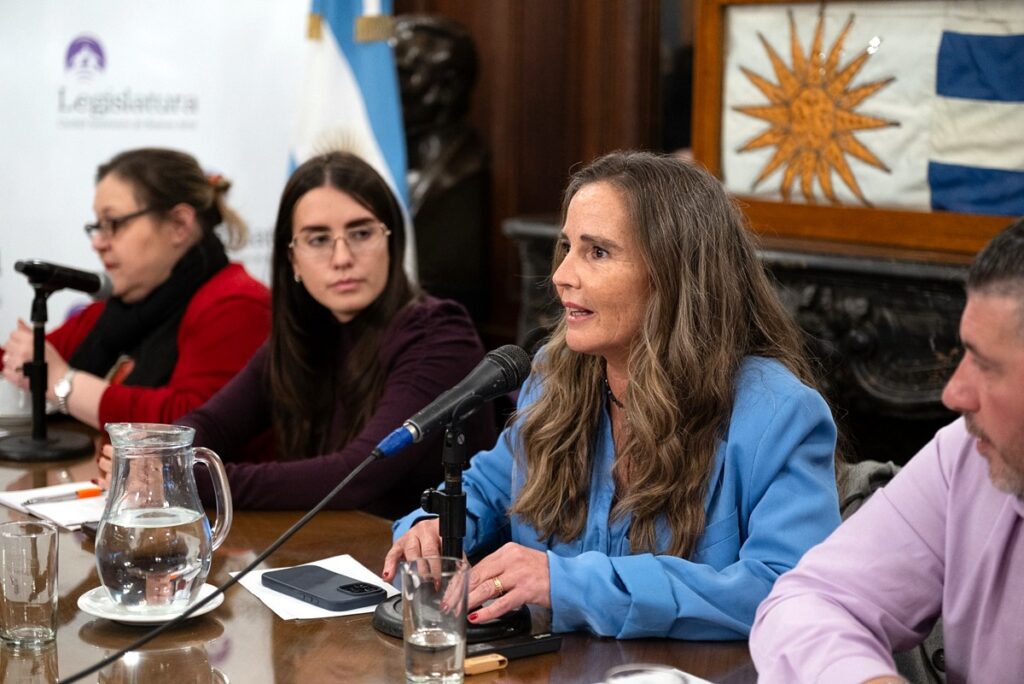 Funcionarios y legisladores