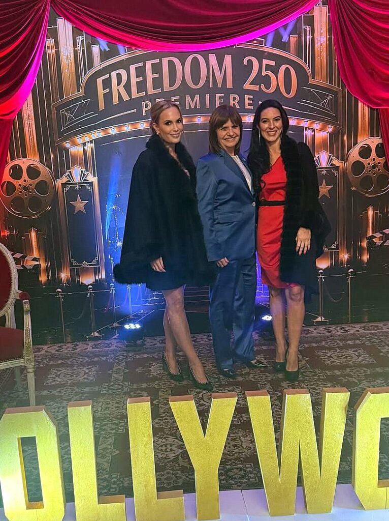 Patricia Bullrich, Natalia Denegri y Florencia Antonini 