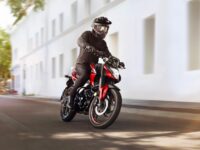 Rouser N125